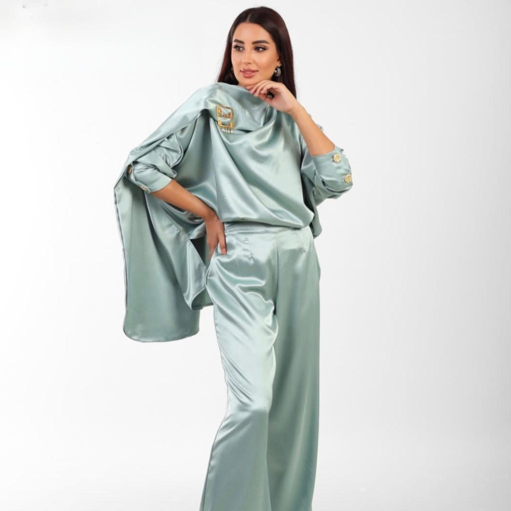 طقم سواريه ستان مينت جرين راقي Mint Green Satin Soiree Set.
