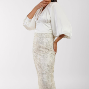 بلوزات سواريه مطرزة أوف وايت لكتب الكتاب Off-White Soiree Set.