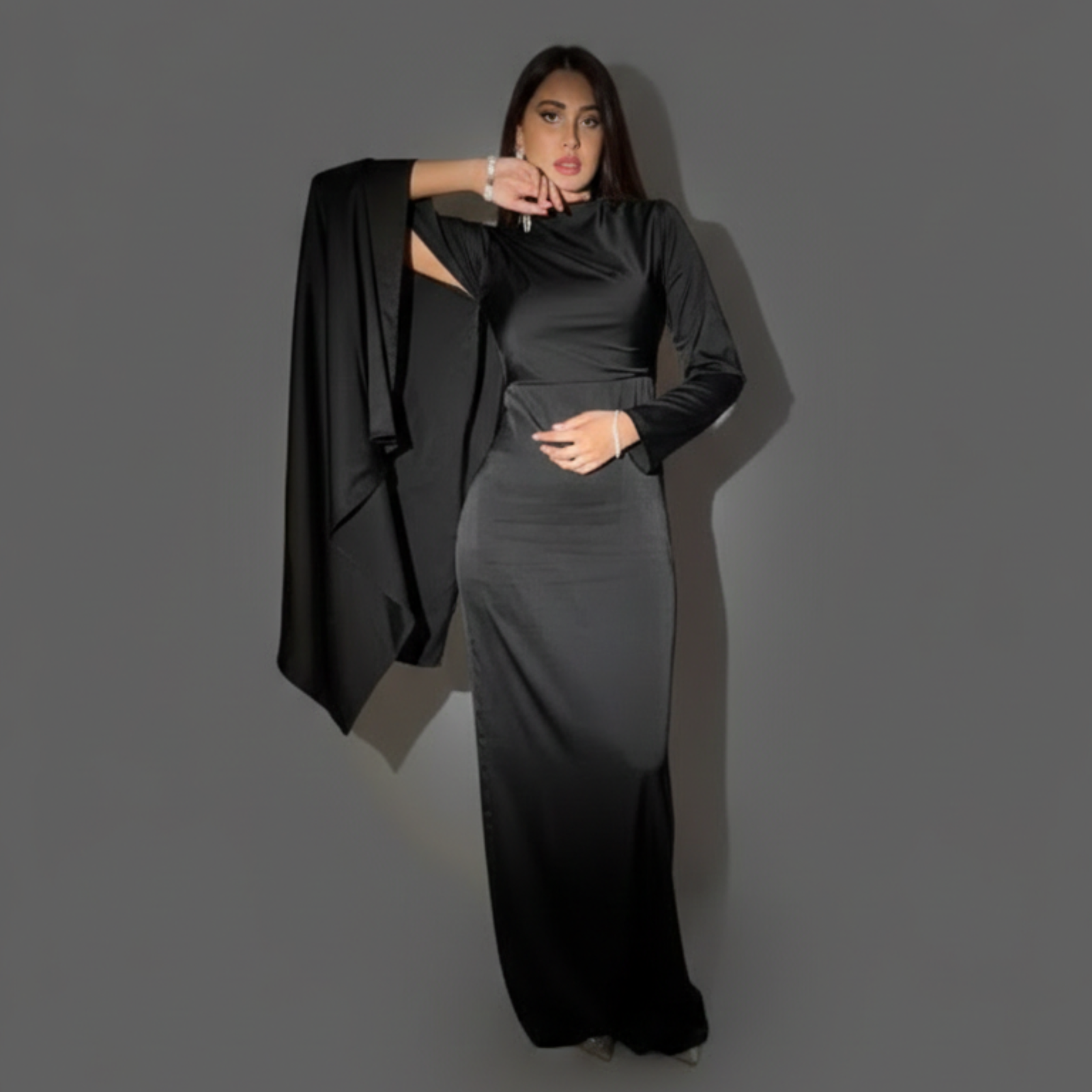 فستان سواريه ستان أسود – ماتشنج | Black Satin Dress فساتين سواريه صك ستان أسود ملكي كم و كم | Black Satin Bodycon Dress Cape - Matching