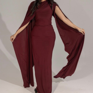 فستان سهرة ناعم نبيتي كاب ملكي من ماتشنج - Burgundy Elegant Cape Evening Dress by Matching