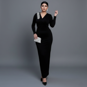 فساتين سواريه حلوه: فستان صك أسود فخم بكتف مطرز وعقدة أمامية من براند Matching.